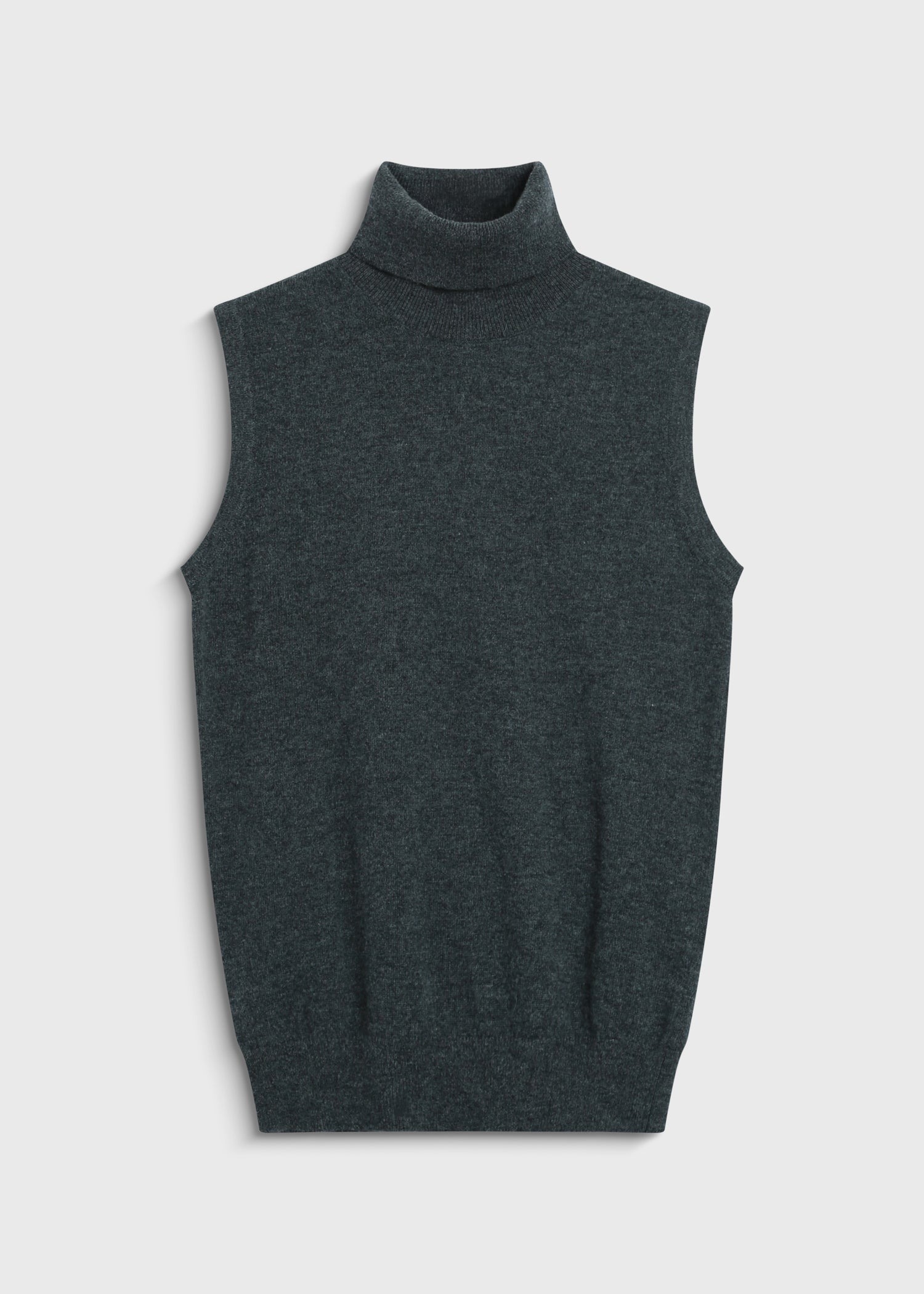 Denis S/L Turtleneck Knit Top in forest green, wool-cashmere blend. Slim fit sleeveless turtleneck sweater.
