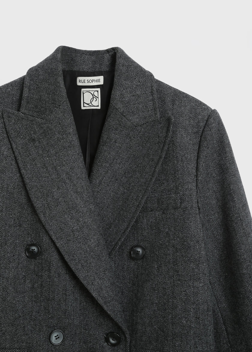 Léonard Herringbone Coat in charcoal wool by Rue Sophie, double-breasted with oversized lapel, fall fashion.
