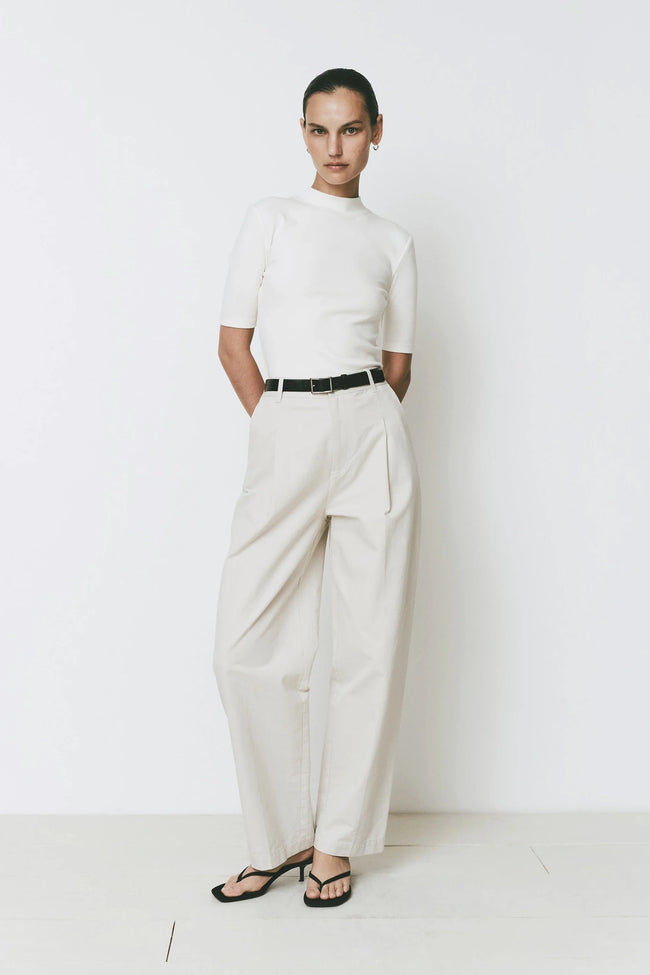 Parc Pant - Wide-leg cream pants with a tailored fit, perfect for a refined look