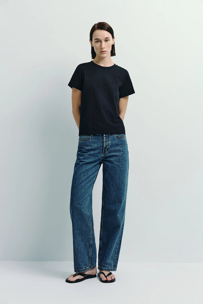 Black Fay Crew Neck Tee and blue jeans for women, minimalist style, sustainable cotton