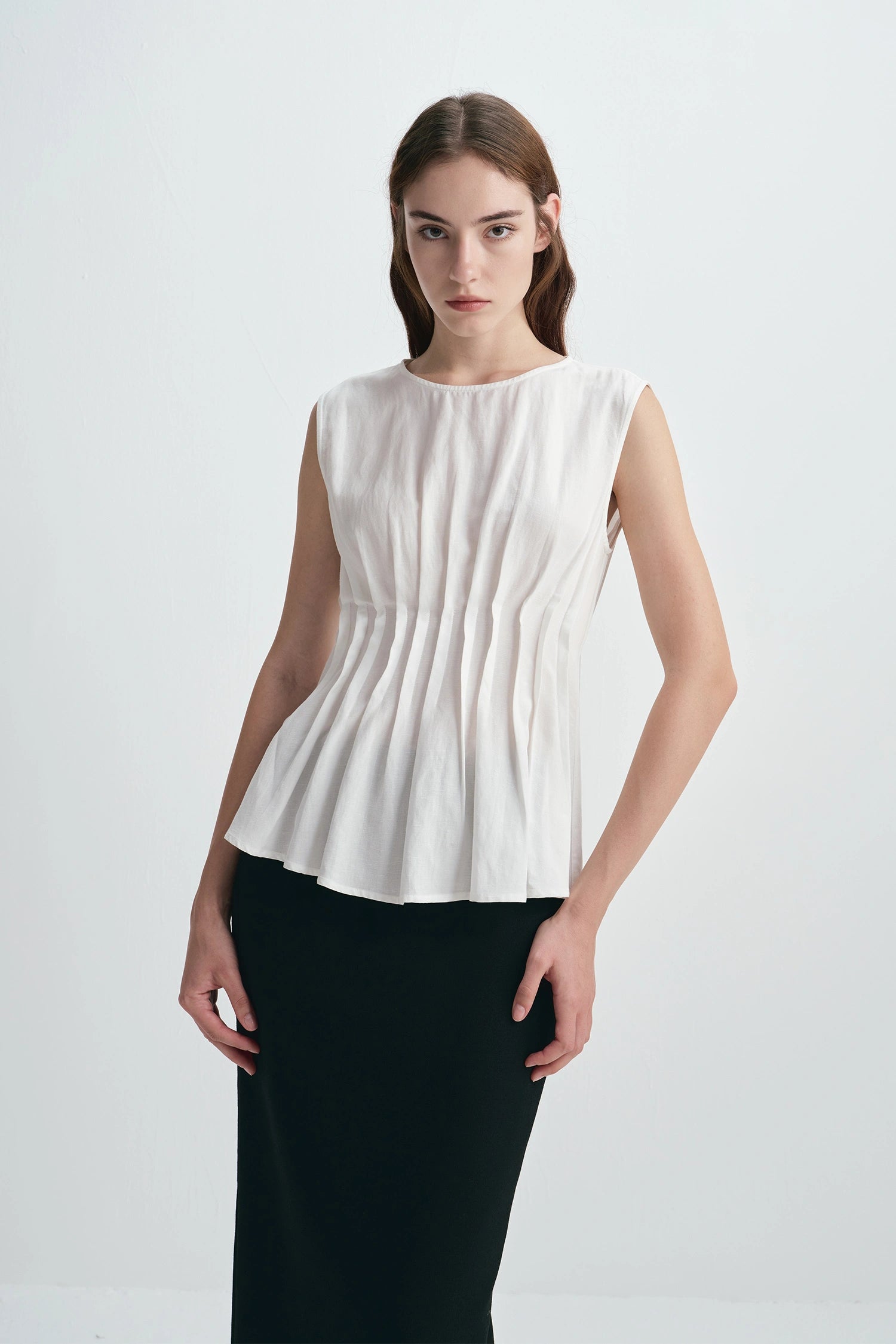 Giulietta Pintuck Top | White Sleeveless Spring Style