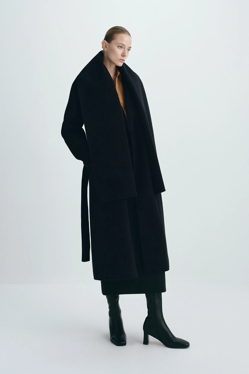 Grand Scarf Coat Black
