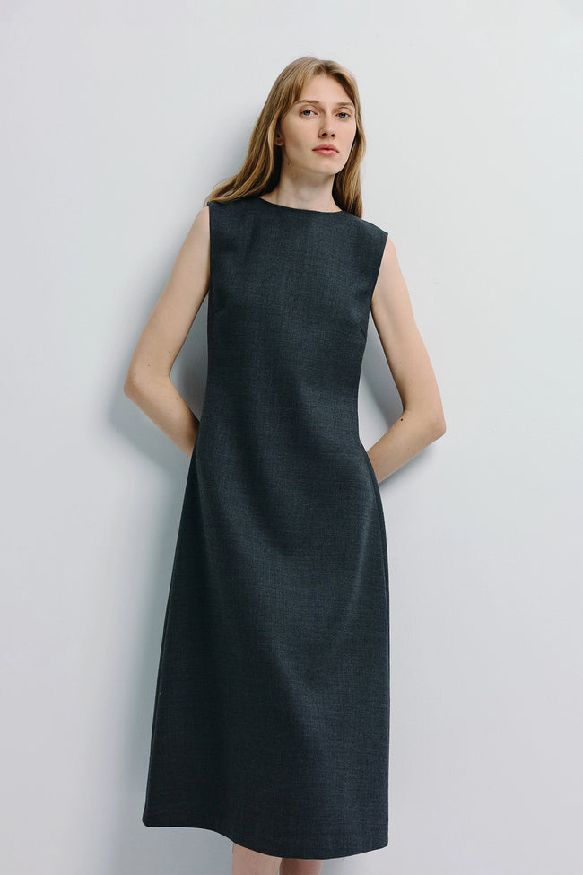 Roze A-line midi dress in dark grey with a sculpted boatneck and soft drape