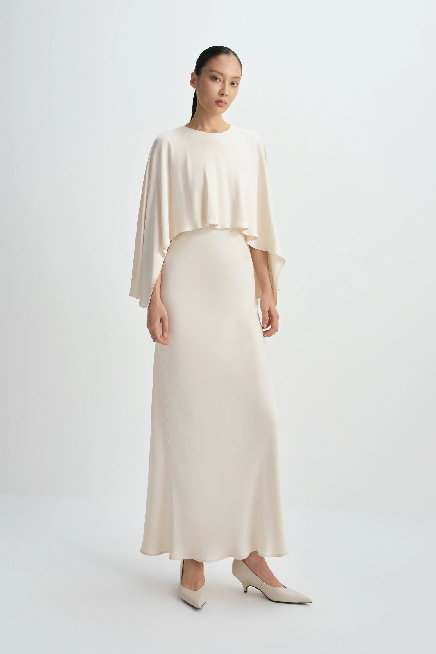 Jewell Caped Top Dress Crème