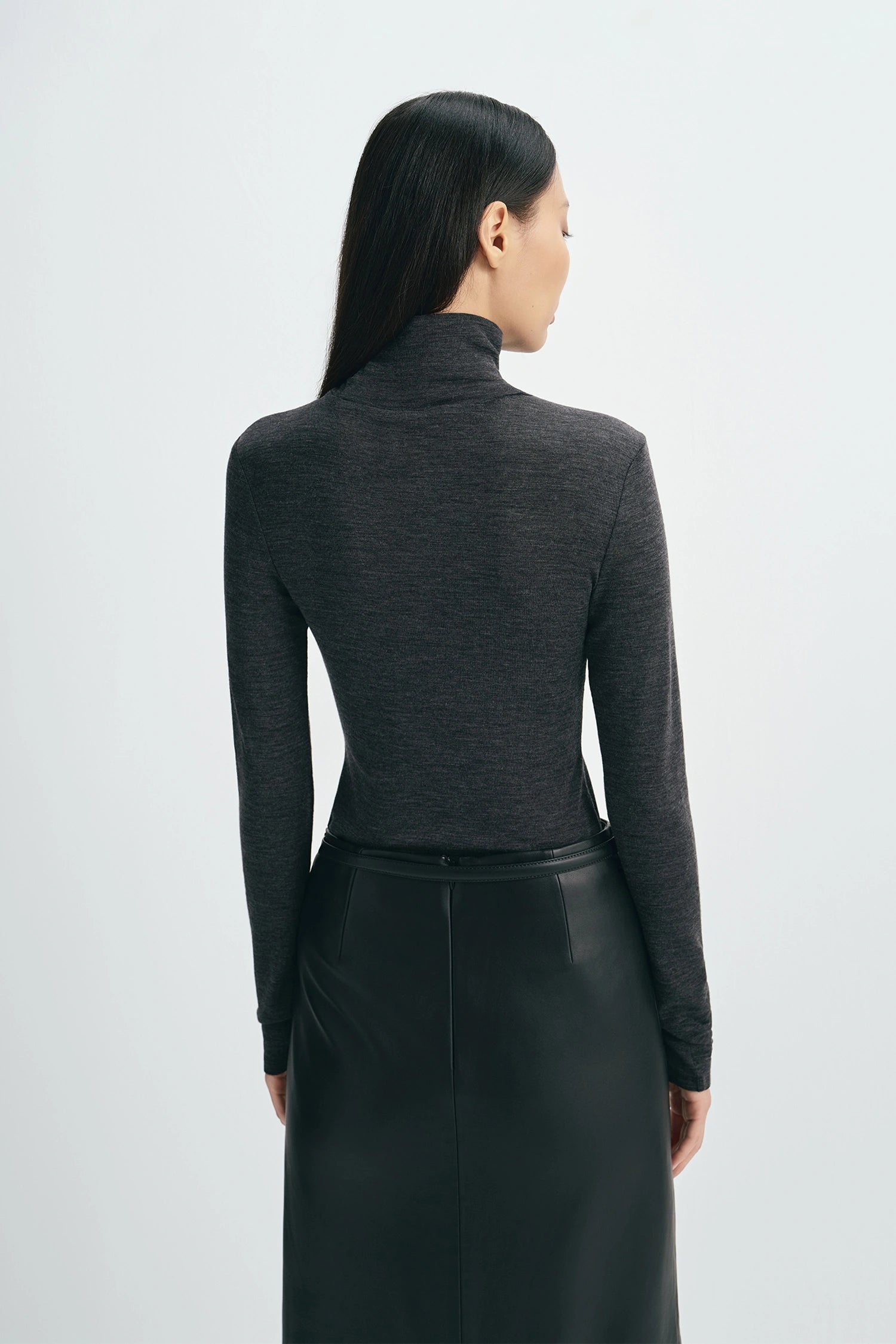 Jaliah Wool Turtleneck Top H.Charcoal
