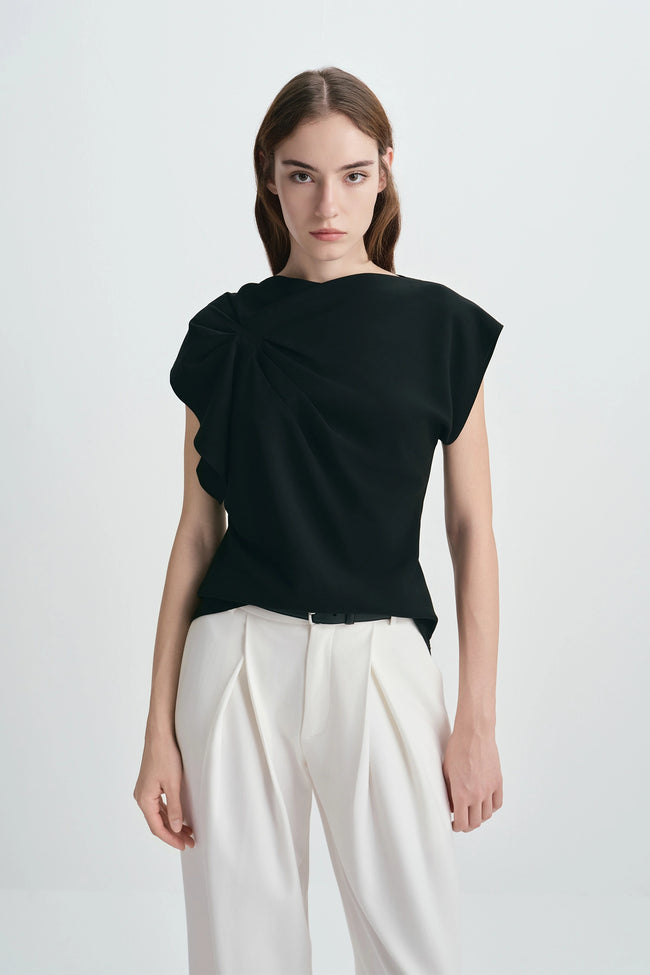 Kari Asymmetric Shoulder Top Black
