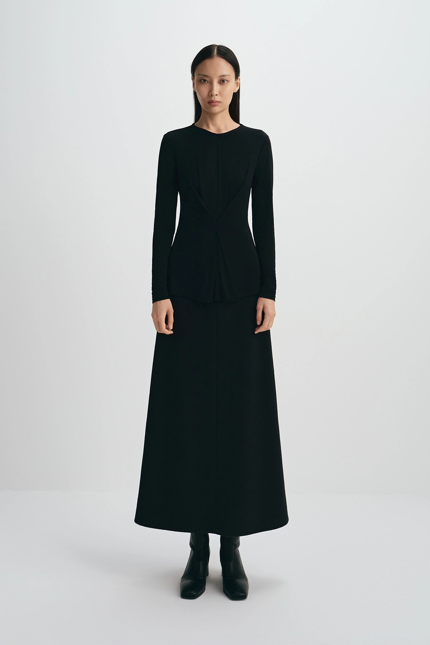 Sia Center Front Pleated Top Black