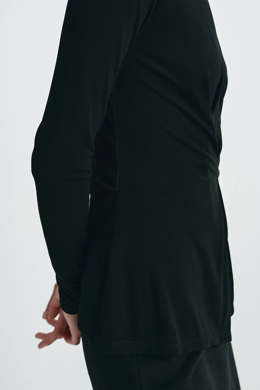 Sia Center Front Pleated Top Black