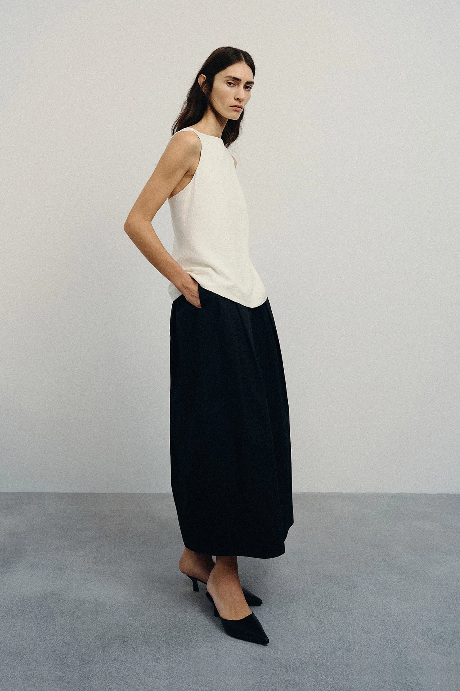 Carré High Square Neck Top