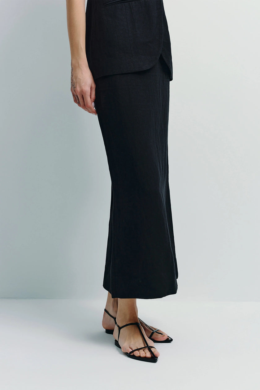 Black linen-viscose midi skirt, regular fit, by Ruesophie, minimalist design, breathable and textured feel