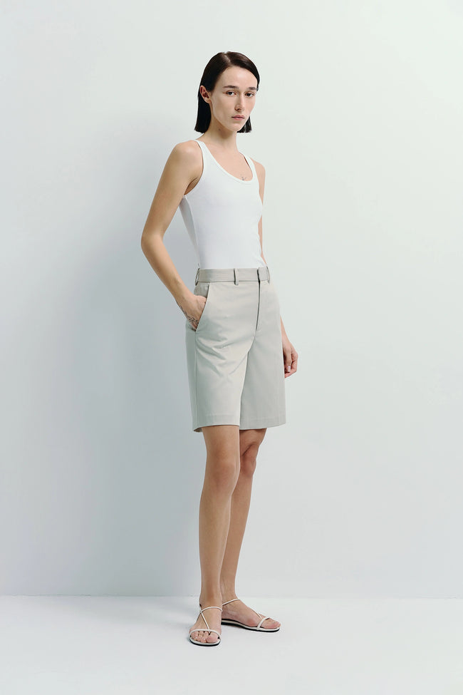 Lela Bermuda Shorts Taupe