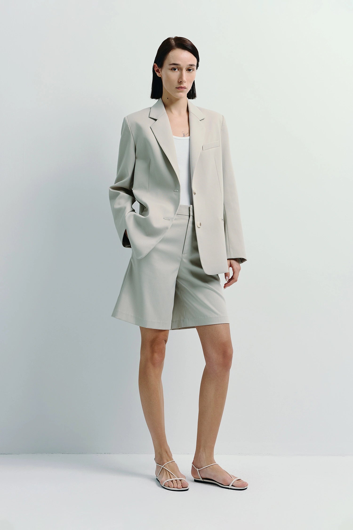 Lela Bermuda Shorts | Regular Fit & True-to-Size Design | Rue Sophie L / Taupe Lela Bermuda Shorts | Regular Fit & True-to-Size Design | Rue Sophie L / Taupe