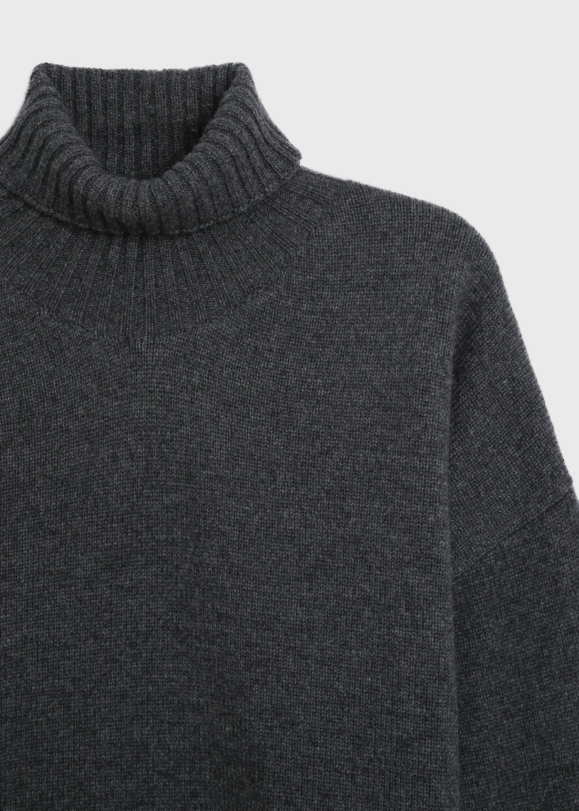 Ruesophie Marne Boxy Turtleneck Sweater, dark grey wool-cashmere, oversized fit