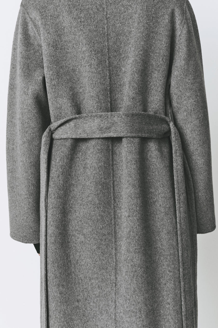 Martine belted coat in grey wool-cashmere blend, belted waist, oversized fit, fall fashion
