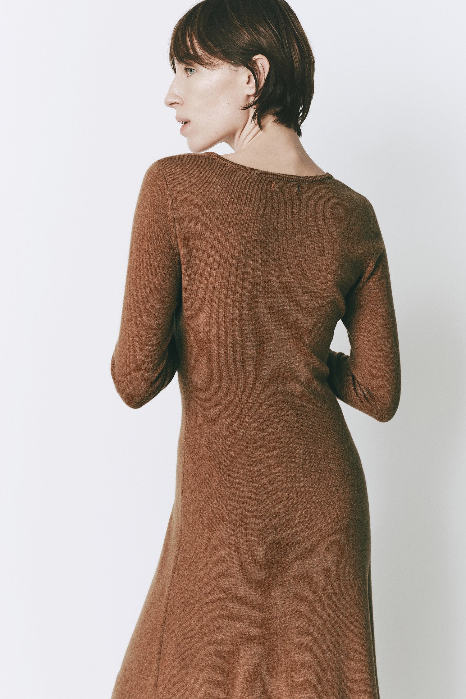 Mignet Sweater Dress in Tobacco