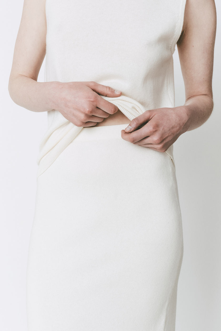 Rue Sophie Glacier wool-cashmere sweater midi skirt in cream color, highlighting soft waist, for cool weather.