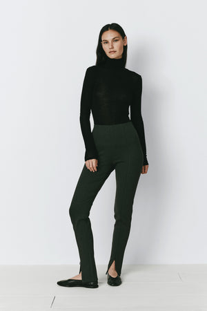 Vitry Zipper Pant in Black