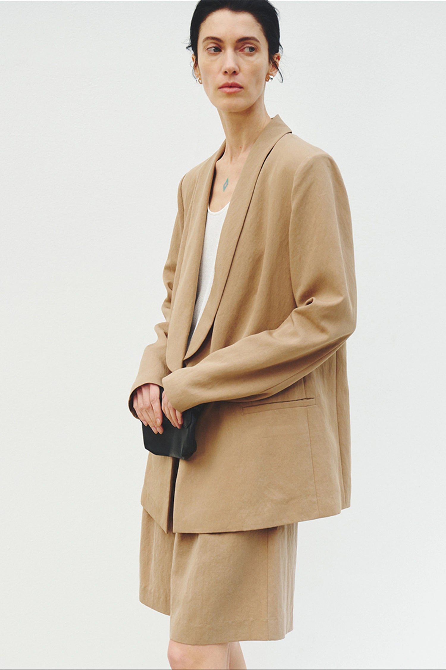 Yana Arrow Belt Loop Bermuda Khaki