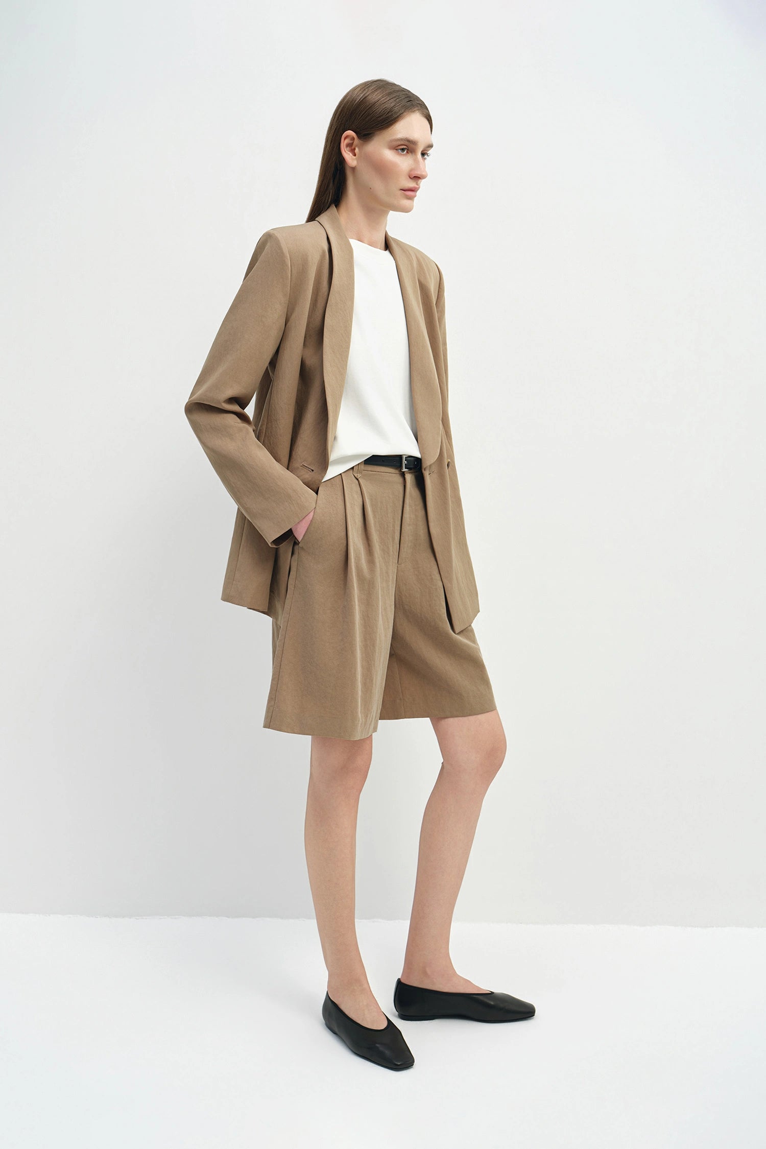 Yana Arrow Belt Loop Bermuda Khaki