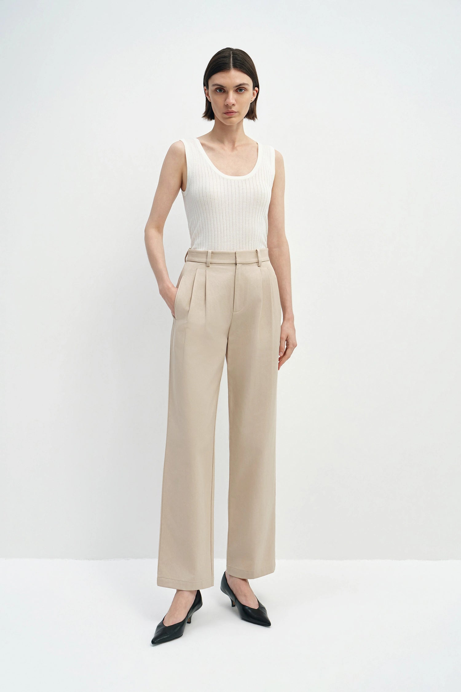 Elowen Pleat Front Twill Pant Sand