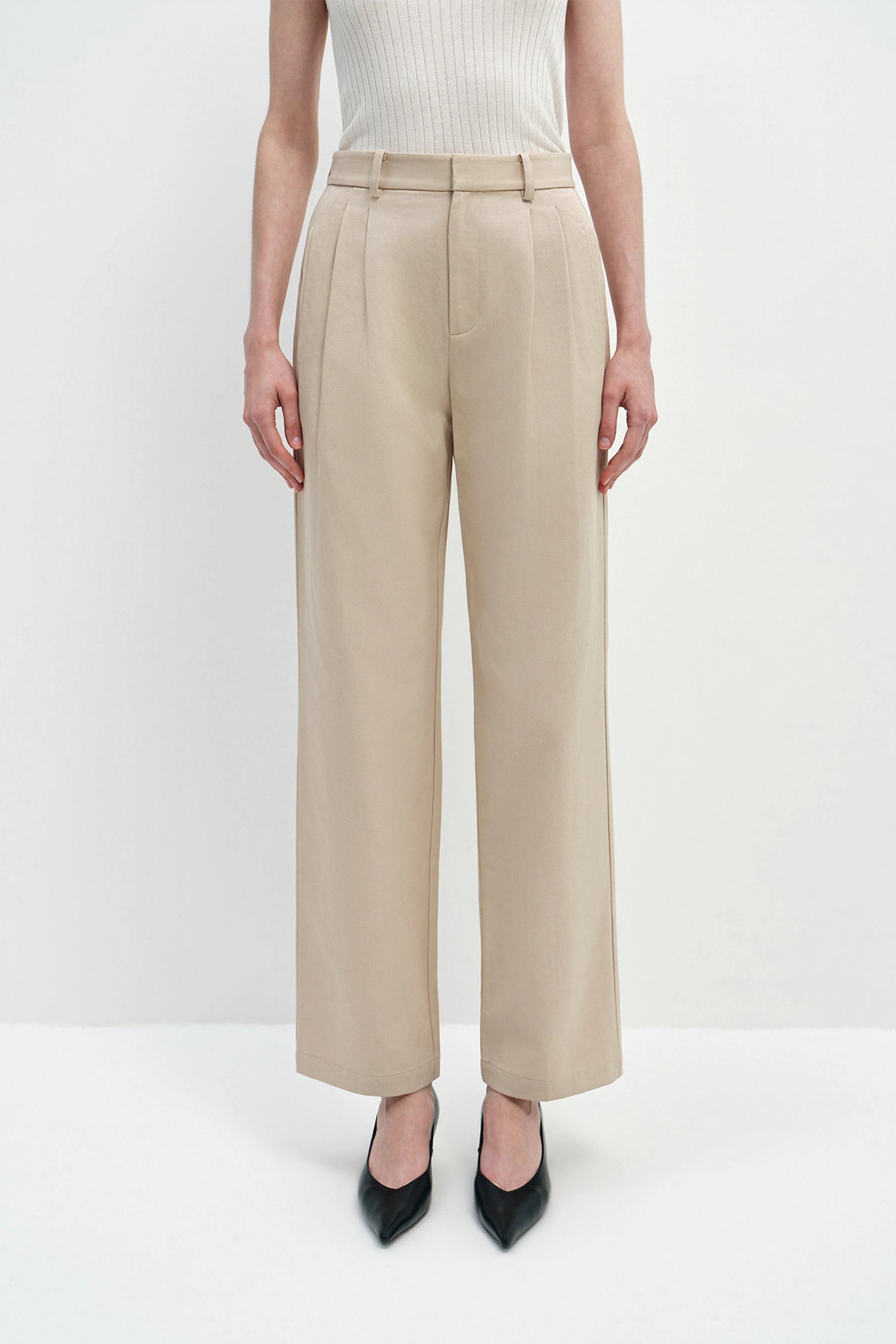 Elowen Pleat Front Twill Pant Sand