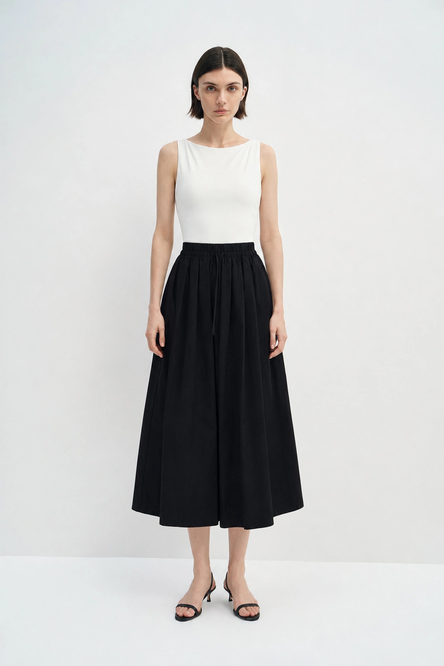 Panier Drawstring Waist Pleated Skirt