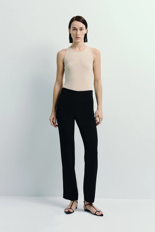 Coupe Tapered Leg Slim Pant Black