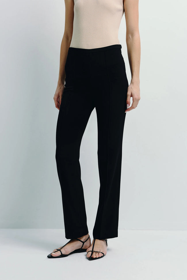 Coupe Tapered Leg Slim Pant Black