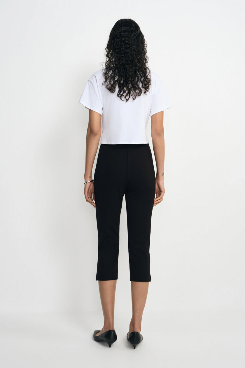 Margot Knit Capri Pant