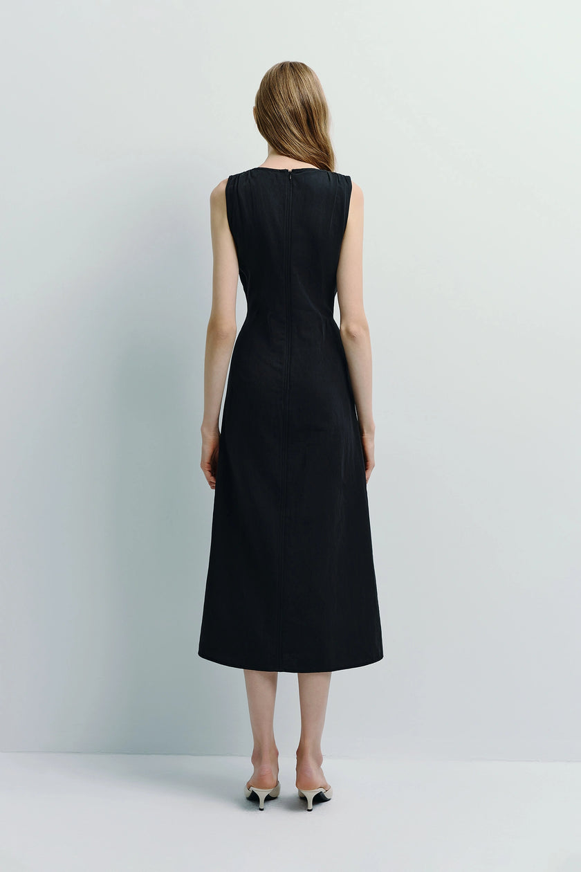 Antoine Tie Waist Midi Dress in black linen-cotton blend. Sleeveless midi dress with tie waist, clean and modern design