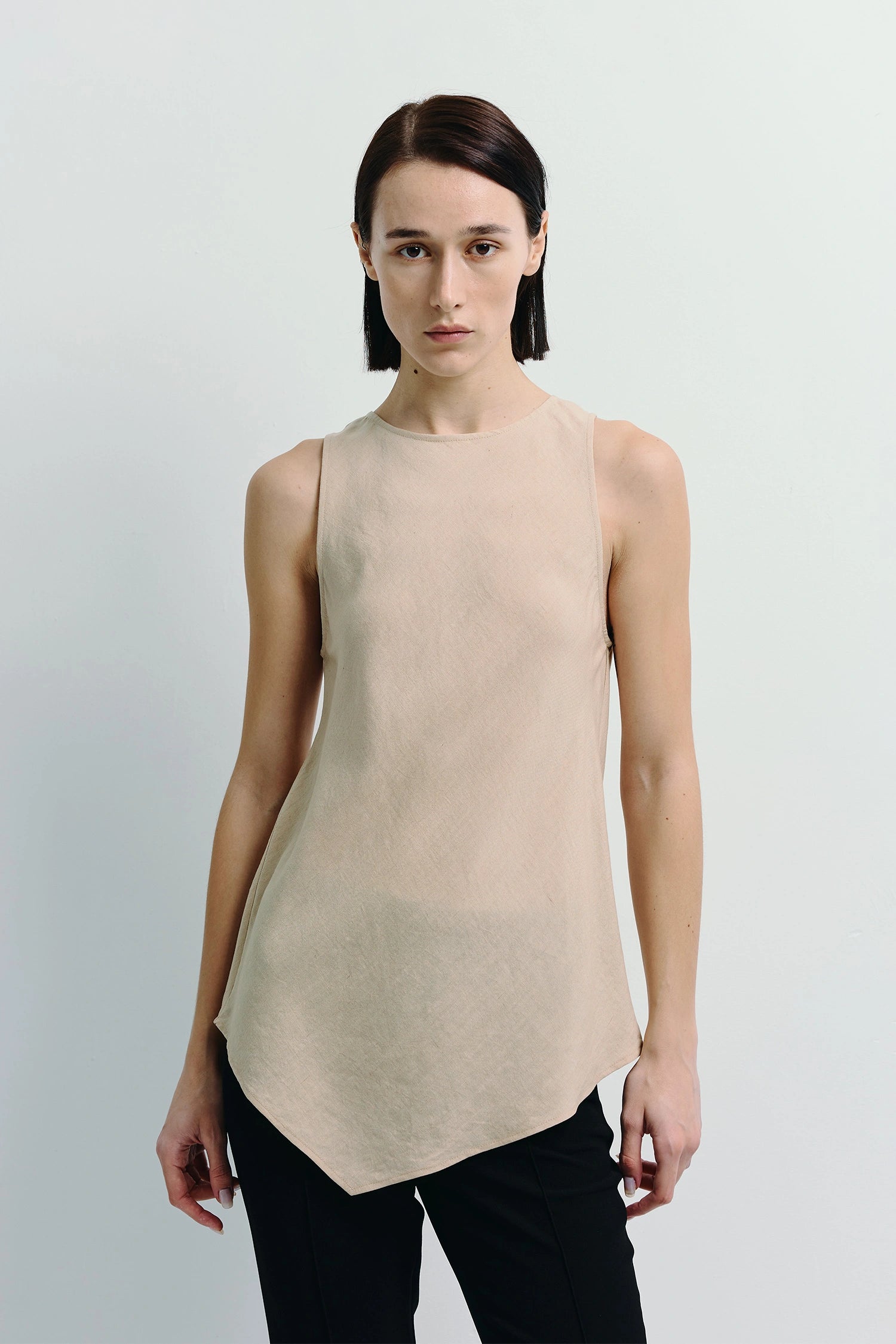 Agmes Handkerchief Hem Top Sand