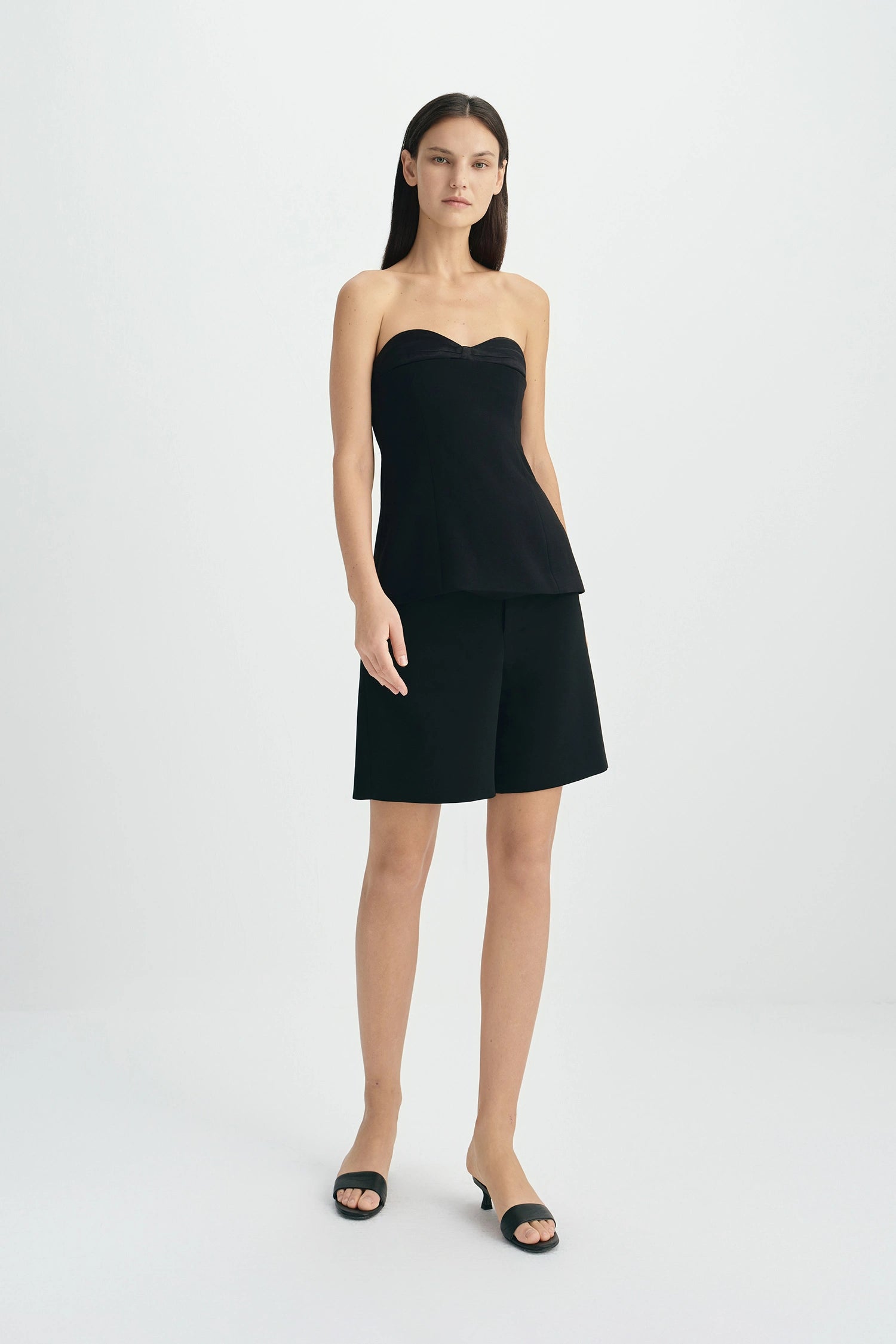 Astrielle Contrast Waistband Short Black