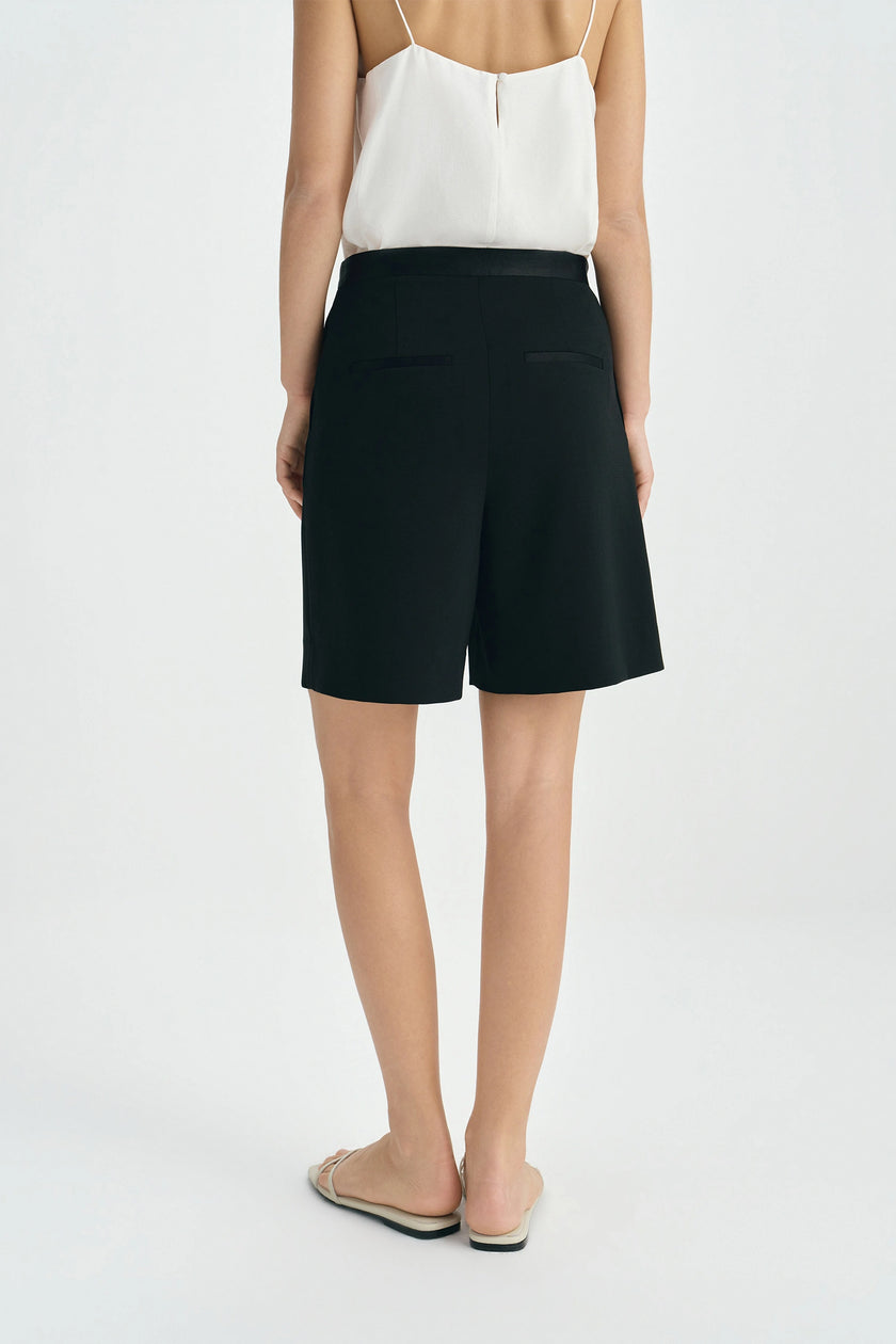 Astrielle Contrast Waistband Short Black