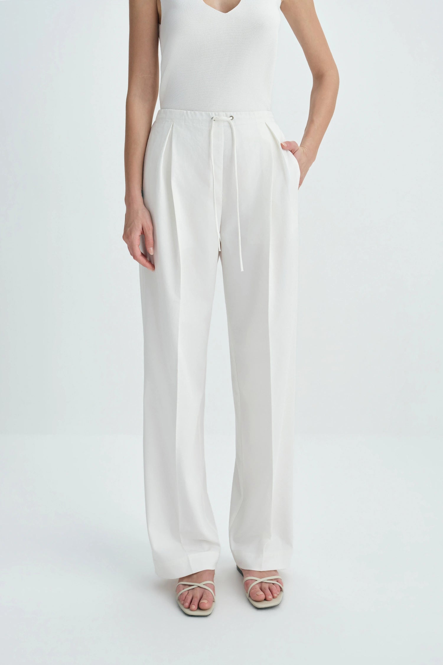 Ventura Pleat Front Drawstring Pant White