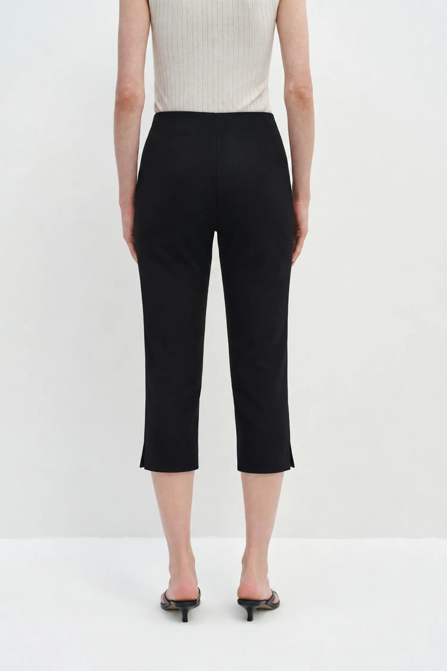 Margot Knit Capri Pant