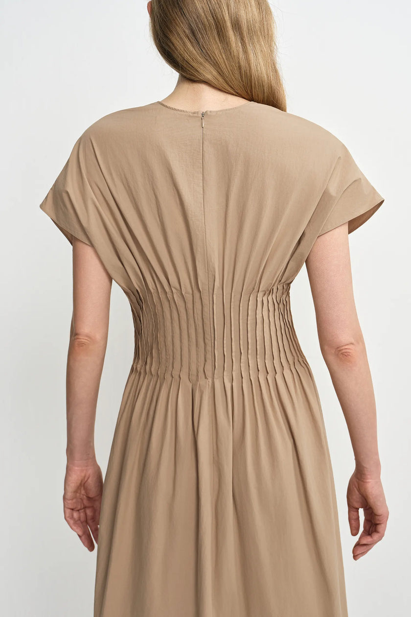 Piquenique Pintuck V-Neck Dress