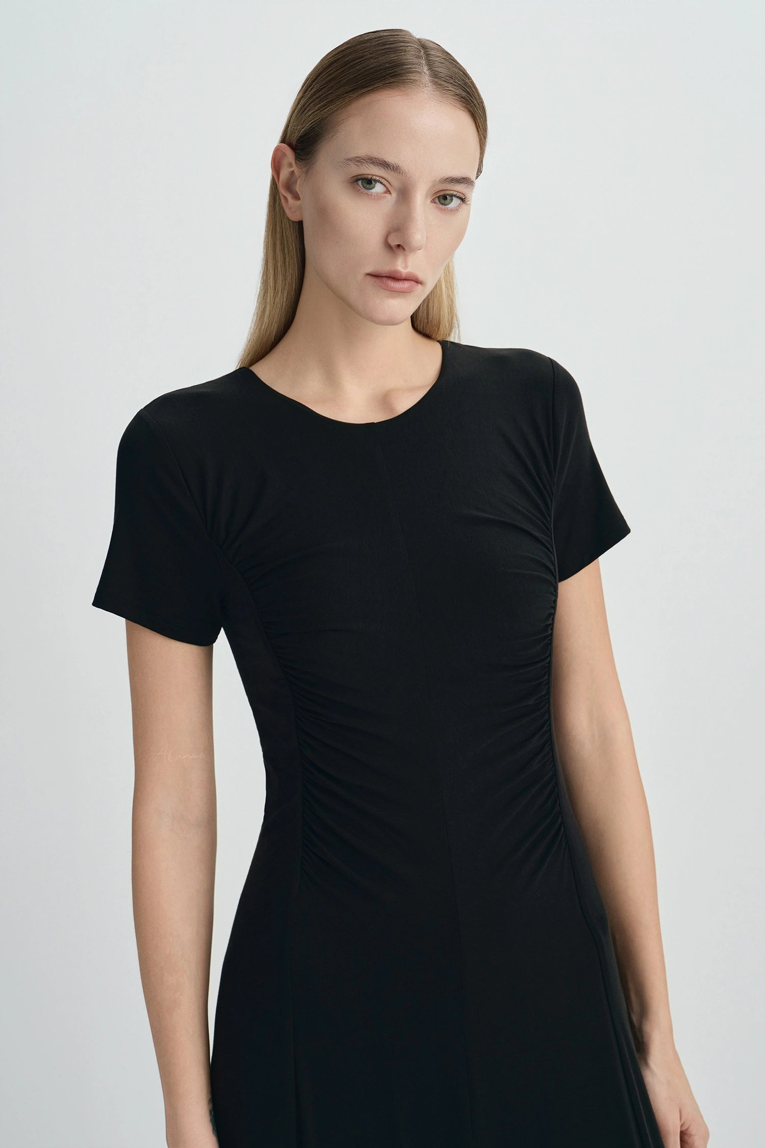 Solenne Shirred Detail Midi Dress-Black