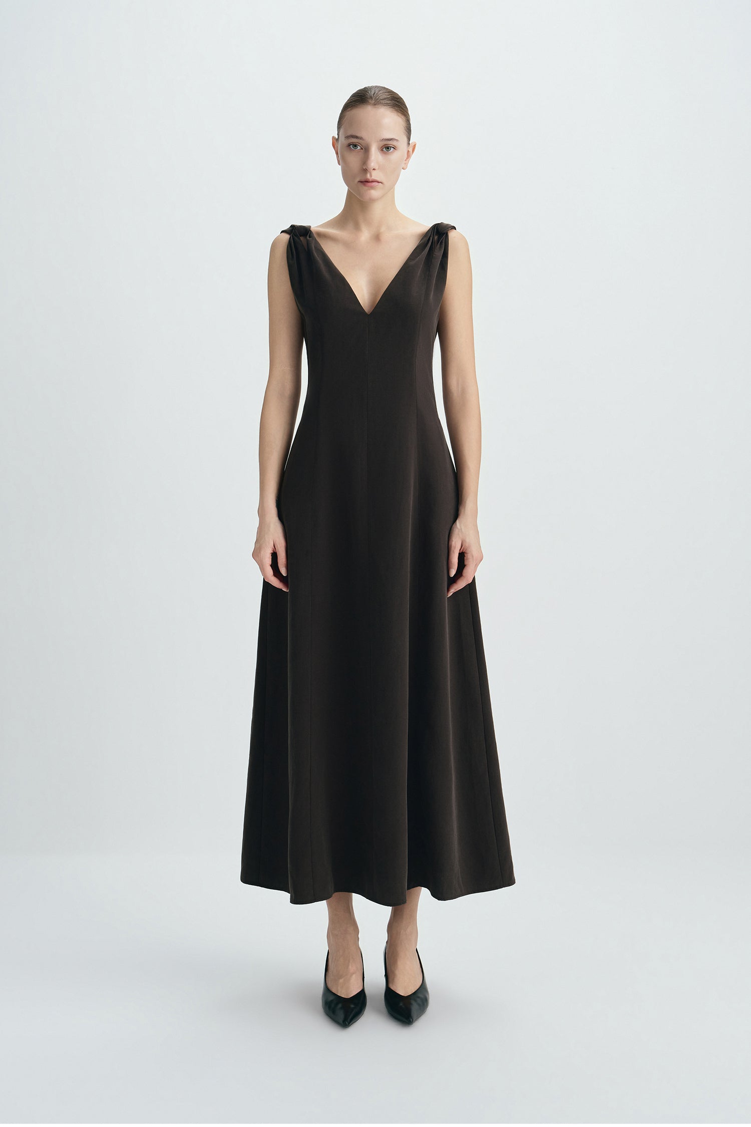 Miravel Knot Shoulder Strap Dress