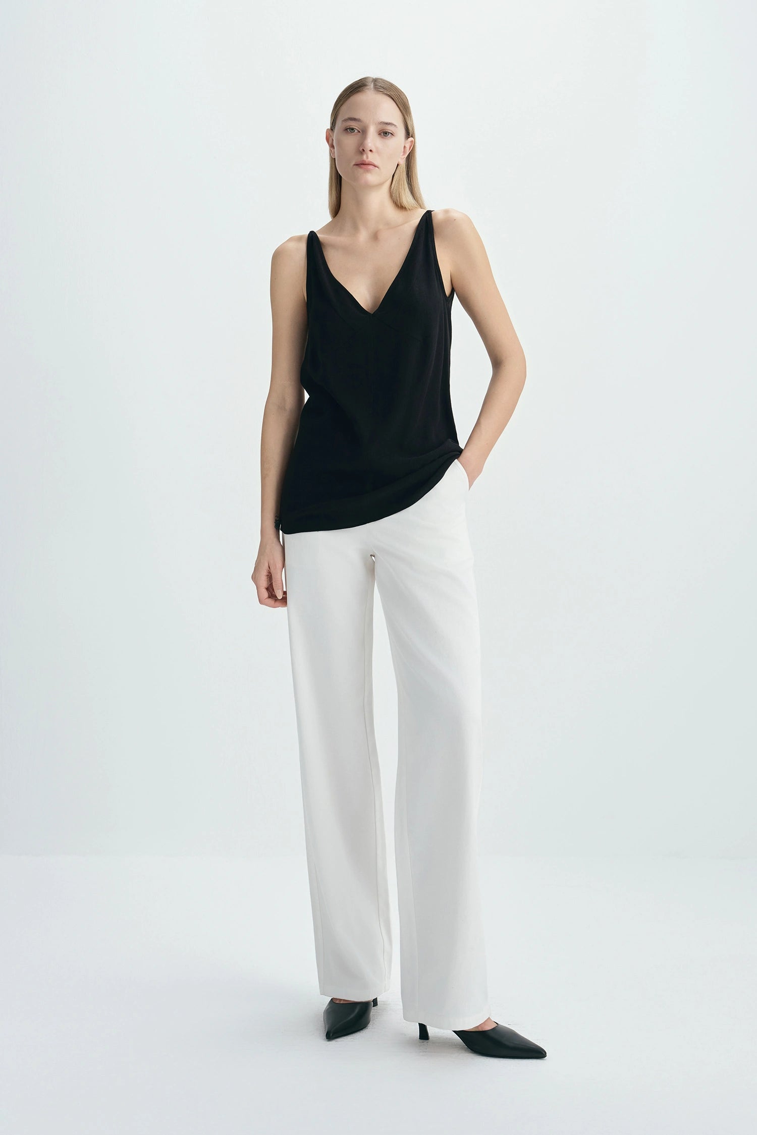 Isla V-neck Cami Top-Black