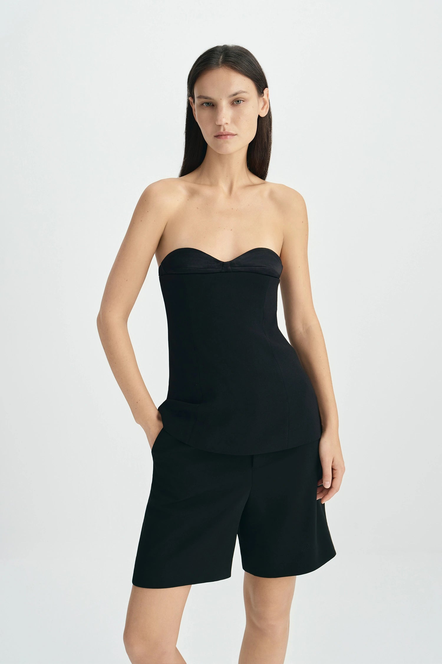 Lunis Sweetheart Strapless Top-Black