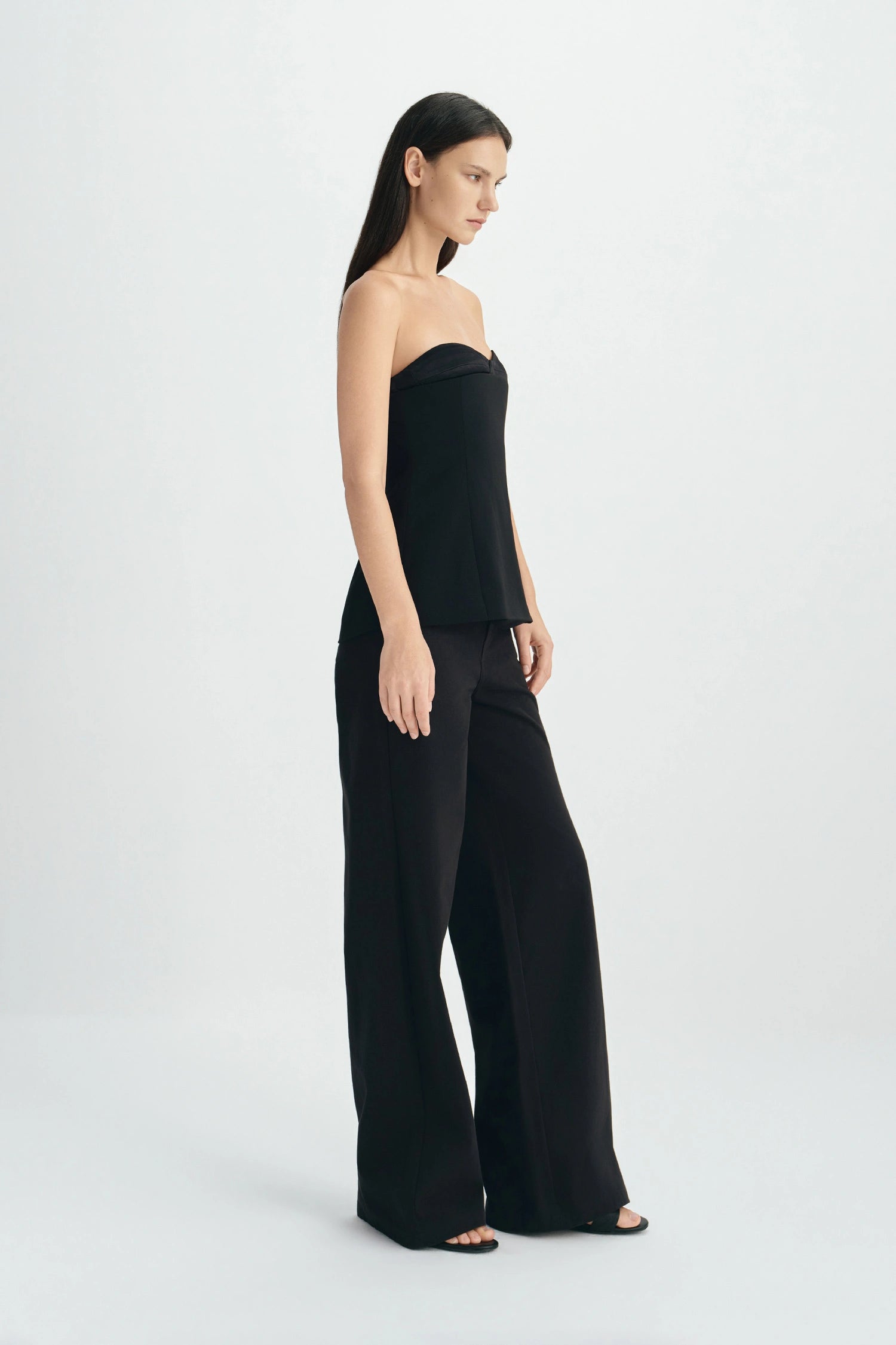 Lunis Sweetheart Strapless Top-Black