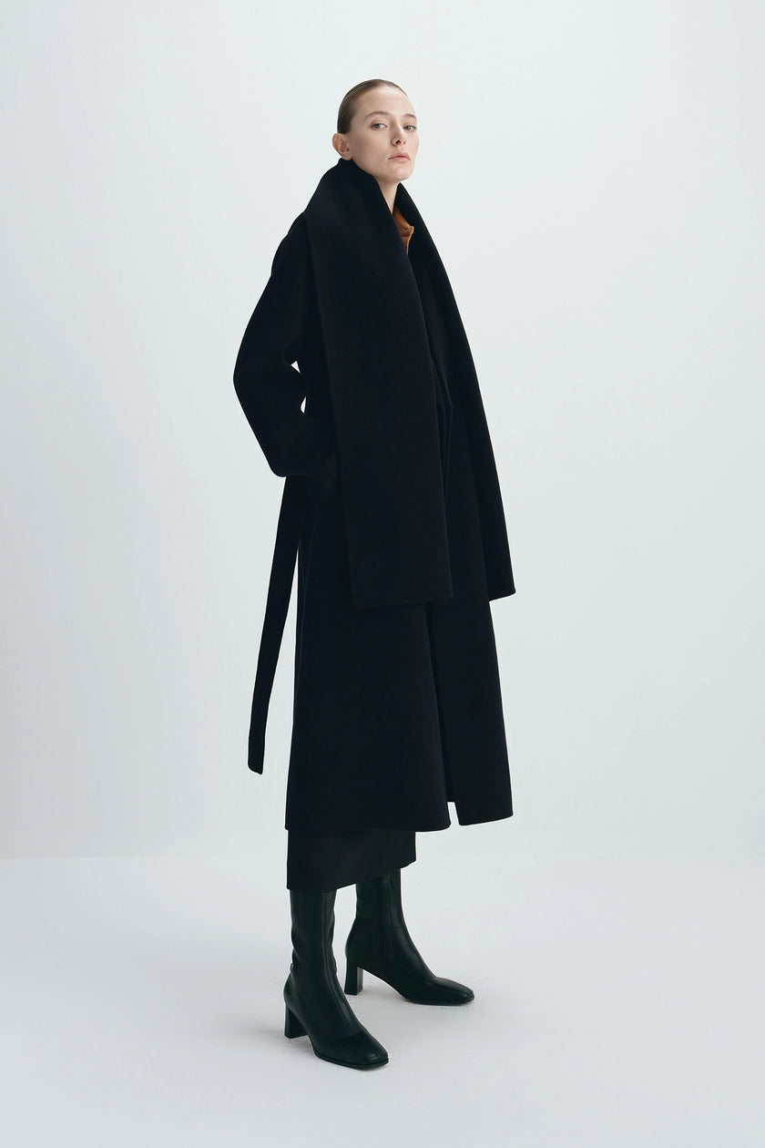 Grand Scarf Coat Black