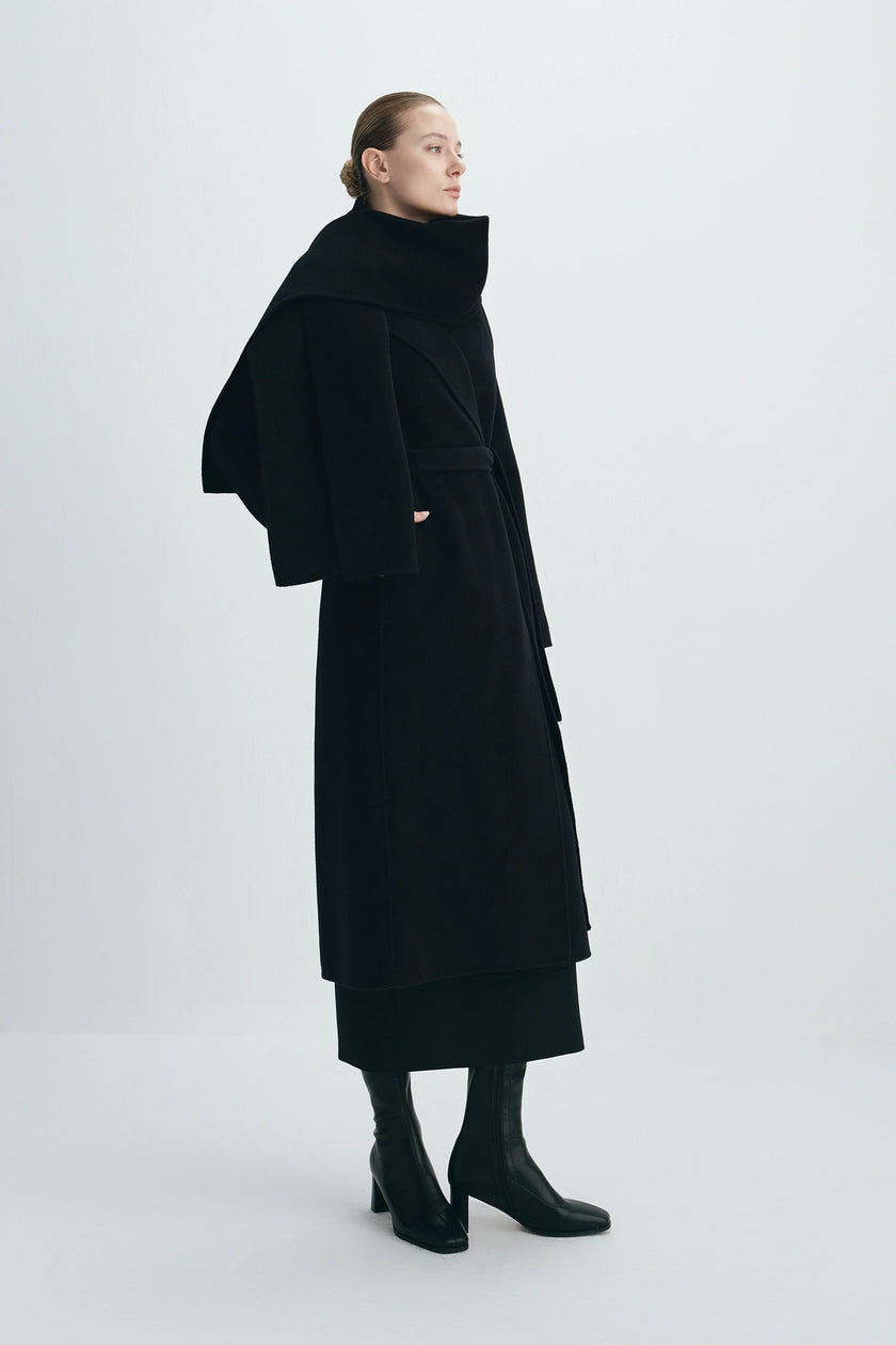 Grand Scarf Coat Black
