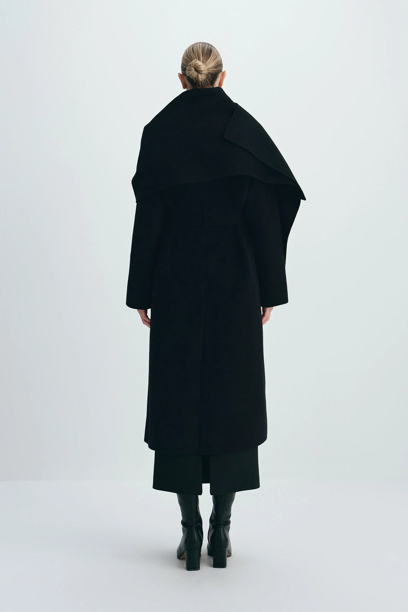 Grand Scarf Coat Black