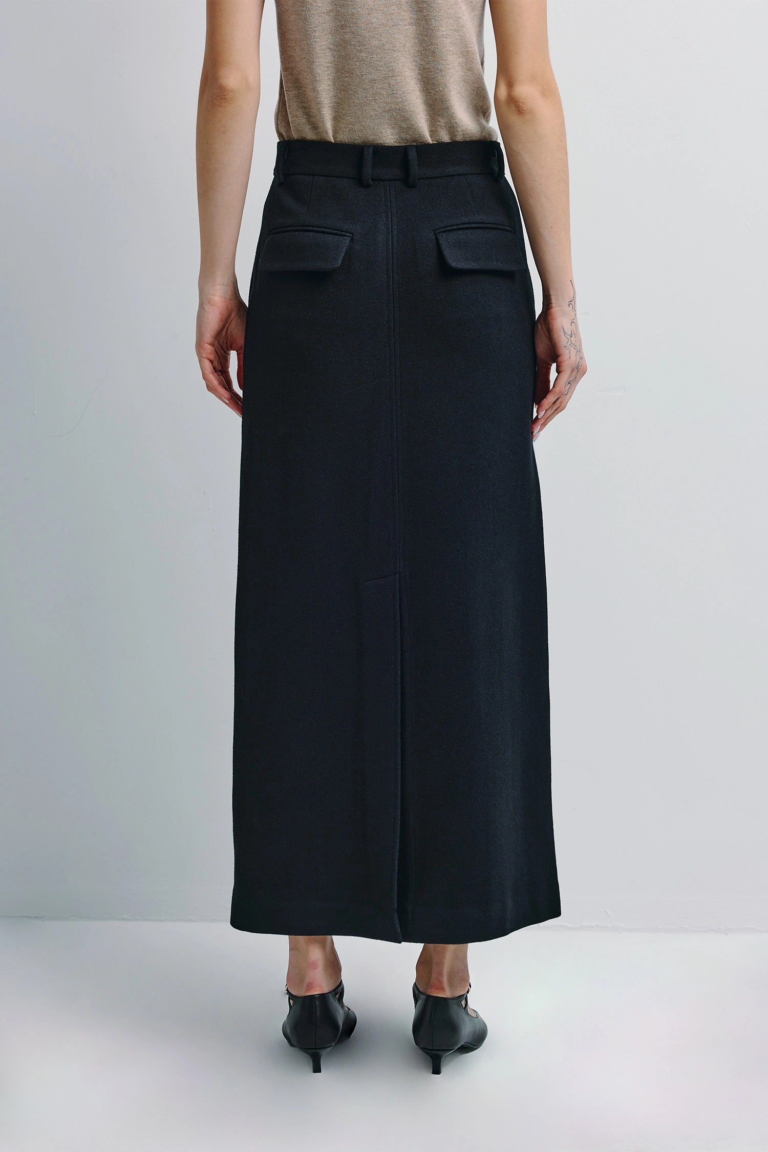 Camberly Midi Skirt Black