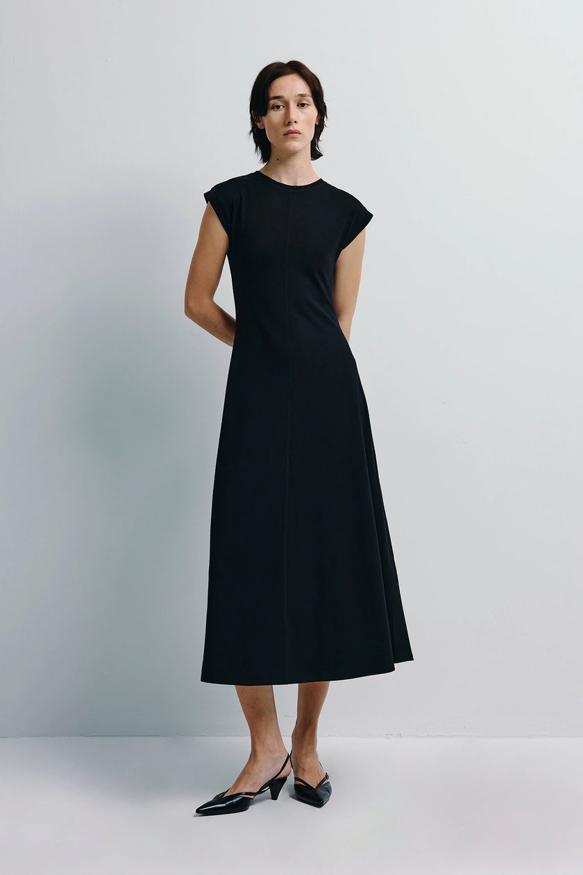 Emmy Sweater Knit Midi Dress Black