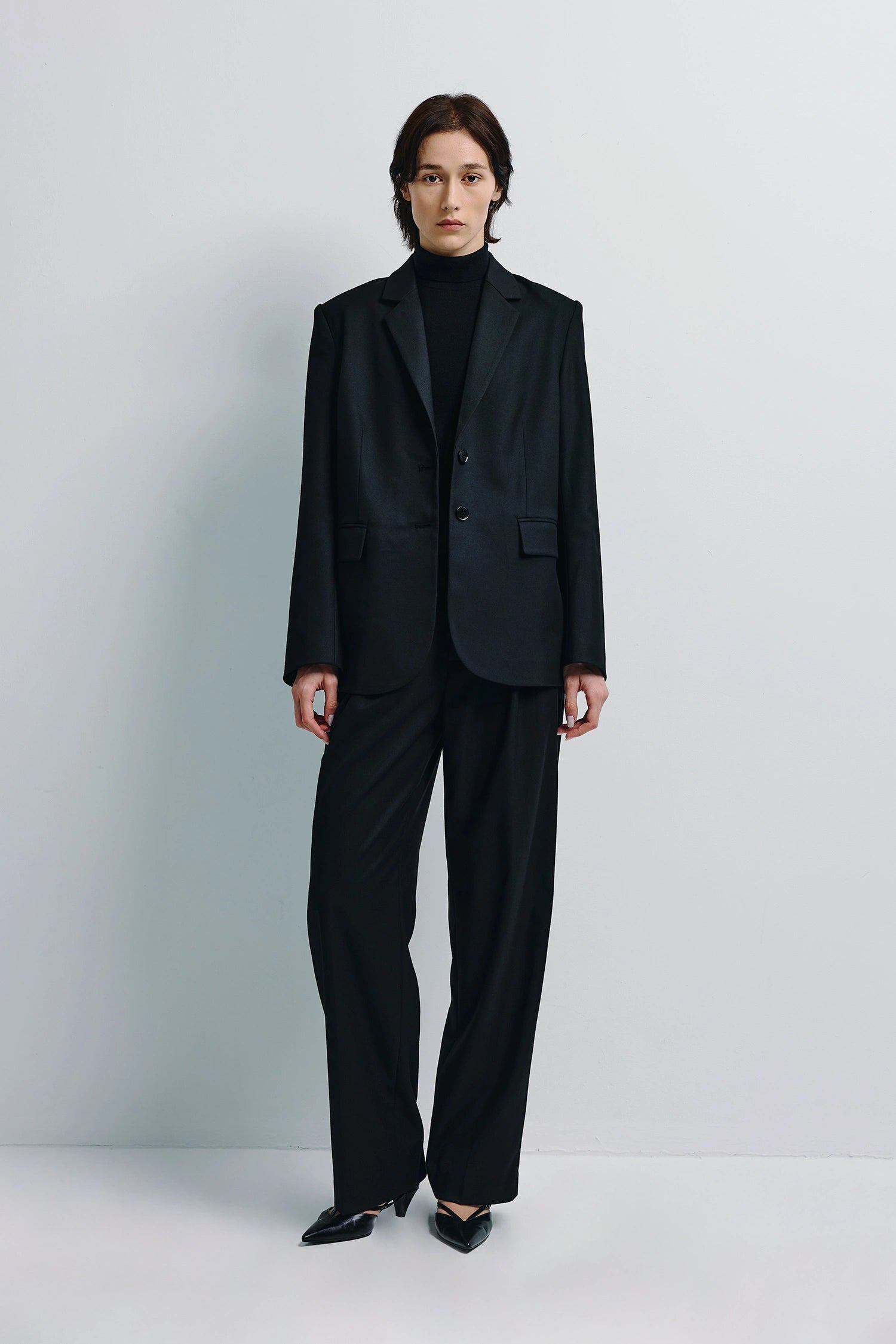 Neil Two-Button Blazer Black