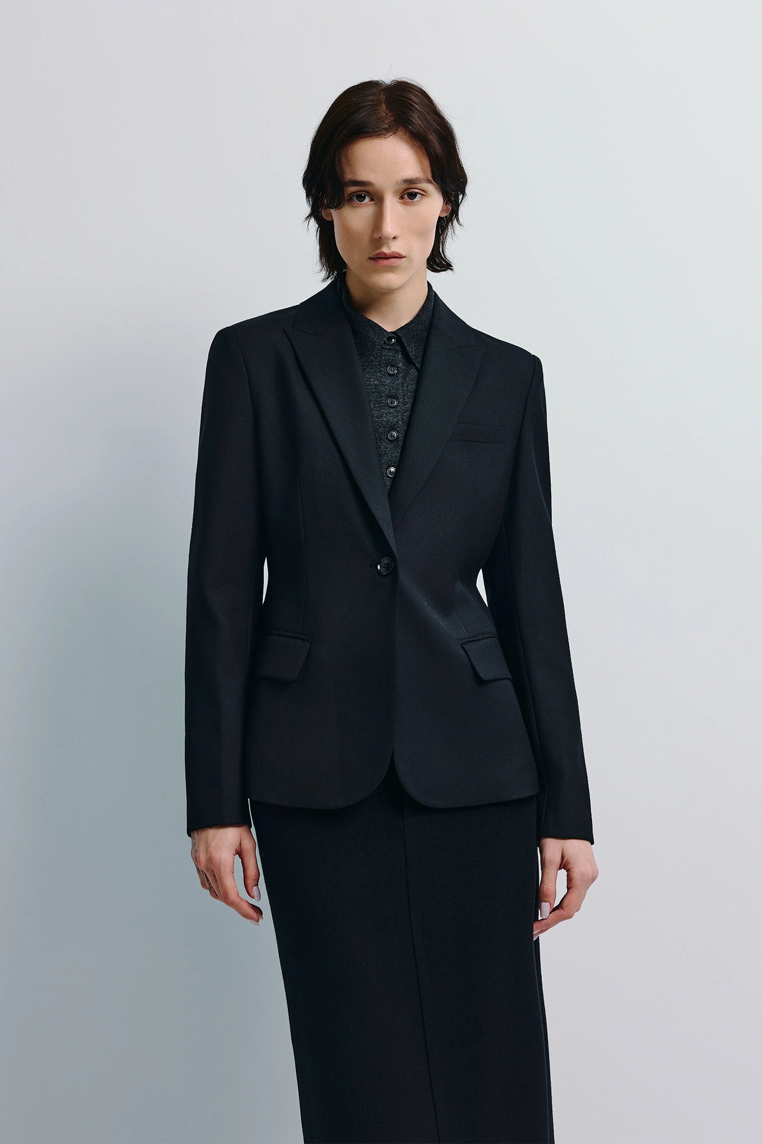 Jin Slim Waist Wool Blazer Black