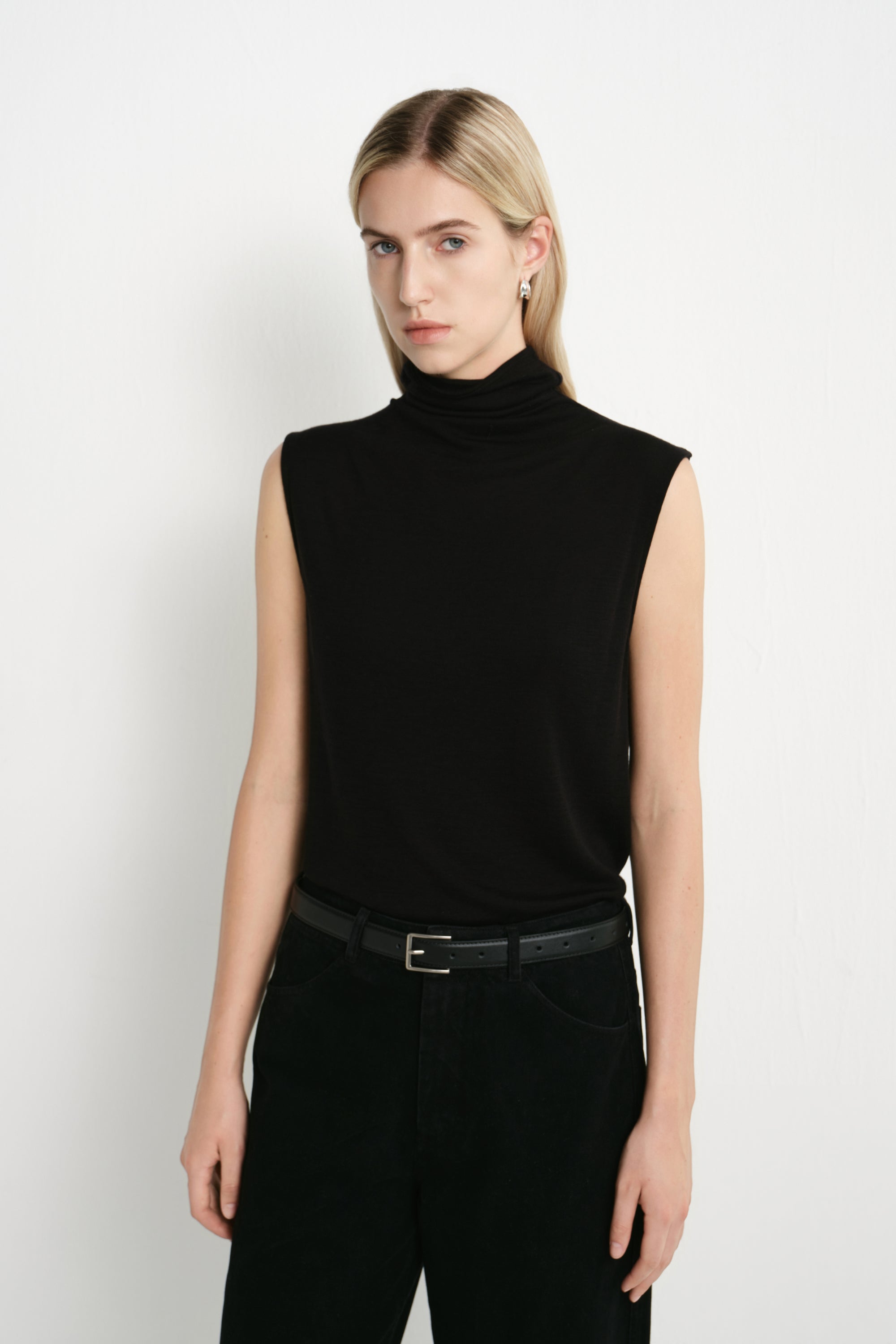 Lilou Sleeveless Turtleneck Top