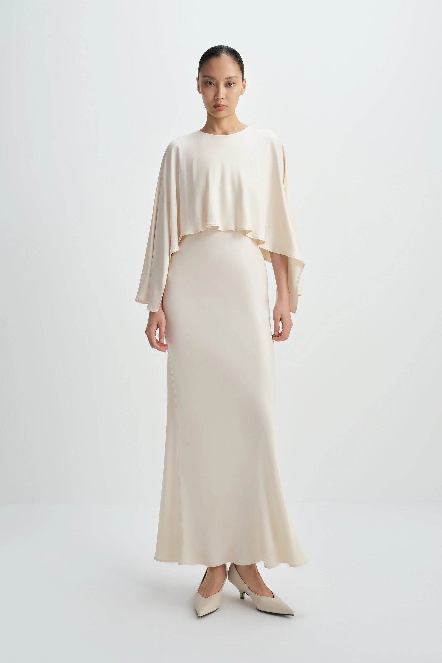 Jewell Caped Top Dress Crème